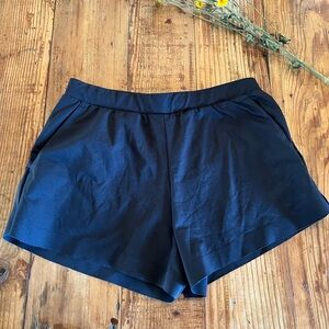 Uniqlo black shorts (Size S) sleek and functional casual and active wear.